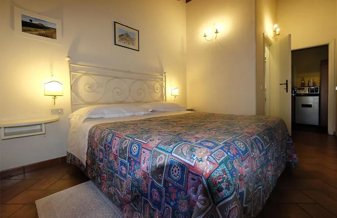 Oliviera Camere-1